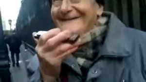 ДЕД ПОКАЗАЛ КАК НАДО ИГРАТЬ НА ГУБНОЙ ГАРМОШКЕ. ВИРТУОЗ