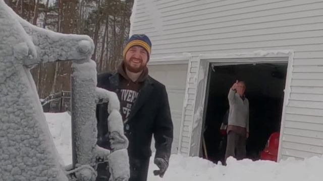Blizzard Christmas Day Neighborhood Hero Is A Bobcat T66 Snow Blower #308 смотреть онлайн