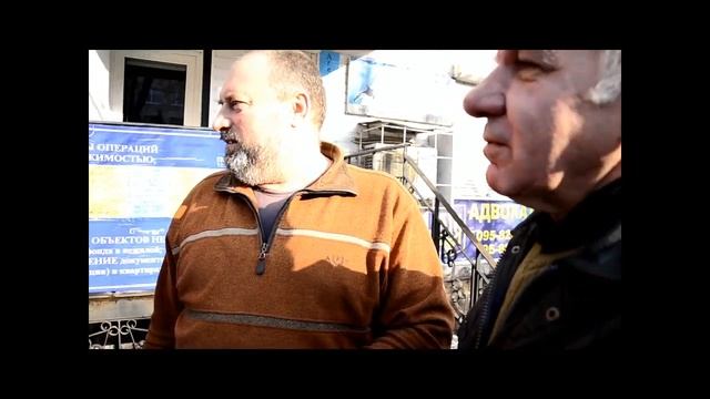 Раздают листовки против режима, Донецк смотреть онлайн