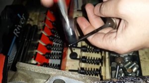 Как выбрать КЛАПАНА для ремонта ДВС?! Должны ли магнитится КЛАПАНА, если они качественные?!