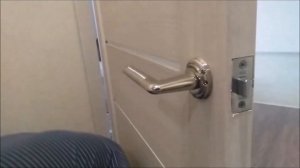 УСТАНОВКА ДВЕРНОЙ РУЧКИ в межкомнатную дверь / Монтаж НАЖИМНОЙ РУЧКИ в межкомнатную дверь