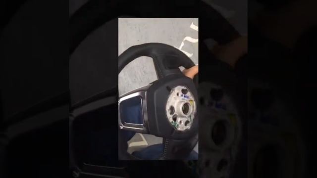 Cómo quitar el airbag del volante Audi Q8 - Dr.VOLANT смотреть онлайн
