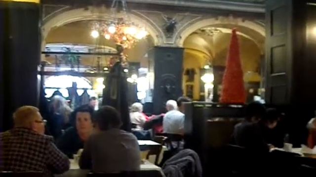 Венский ресторан, баварские сосиски смотреть онлайн
