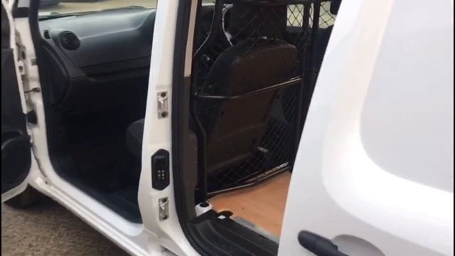 Mercedes Benz Citan with twinside load door and parking sensors for sale @ Simply Van Sales смотреть онлайн
