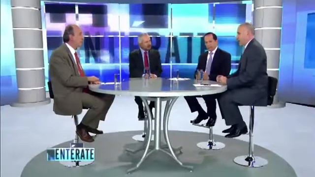 ¿Está El Fiscal Adentrándose En Política?