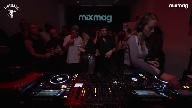 Lauren Lo Sung grooving house set | Mixmag x Fireball смотреть онлайн