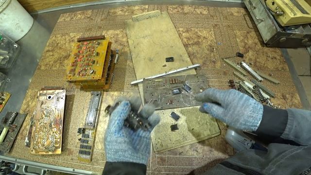 Снимаем посеребренные детали реноватором смотреть онлайн