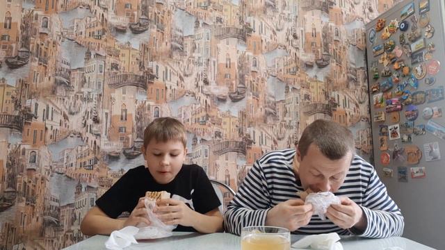 Шаурма не за горами в городе Перми пробуем... смотреть онлайн