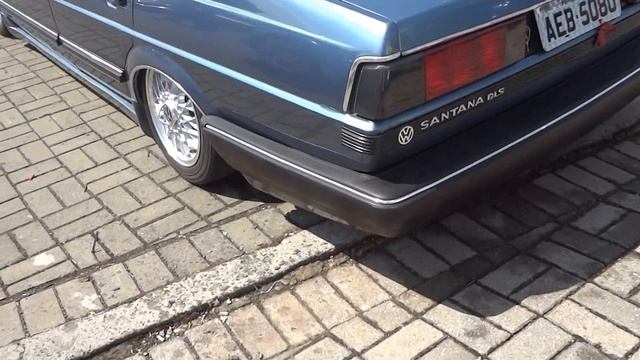Volkswagen Santana GLS 1987 Suspensão a AR @ 12º Encontro de Carros Antigos de Ponta Grossa смотреть онлайн