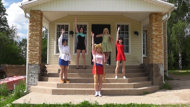 Sailor Senshi Transformation - Funny Moment. Sailor Moon Cosplay. Role-playing Game. Shi-tennou