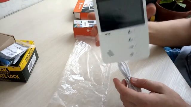 Обзор видеодомофона Optimus VM-E4(w) и вызывной панели Optimus DS-700 смотреть онлайн