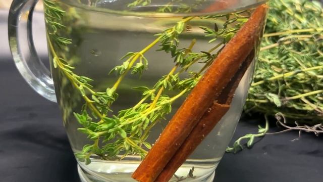 Старый военврач Заставил меня это Выпить! 1 раз попробовала - Удивилась, жидкая кровь.. смотреть онлайн