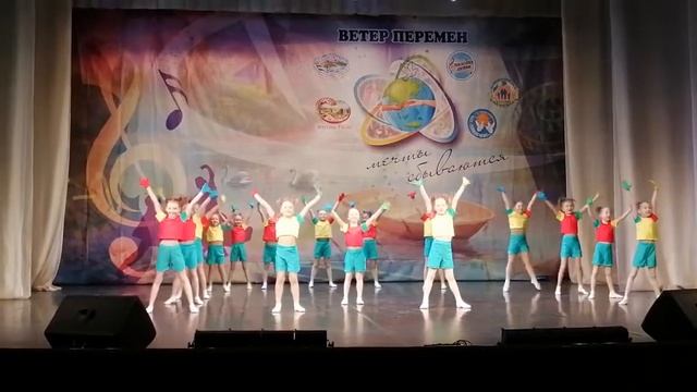 Танец "Весёлые кисточки"? Школа-студия SELIKADANCE ? смотреть онлайн