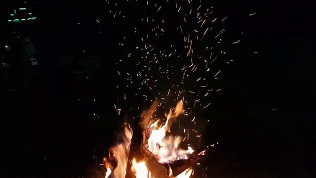 Горят костры смотреть онлайн