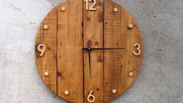 20 идей Настенных часов из дерева своими руками | 20 ideas Wall clock made of wood DIY смотреть онлайн