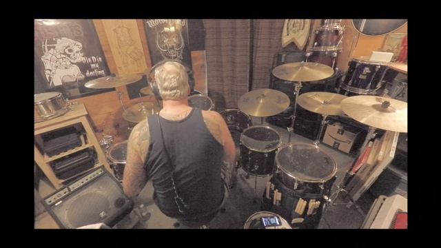 'Electric Head pt1' by White Zombie - JohnnyRowe drum-cover смотреть онлайн