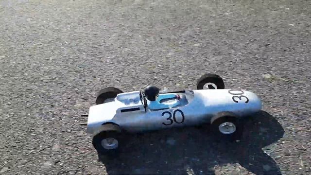 RC Porsche 804 & Ferrari 156 racing and crashing смотреть онлайн