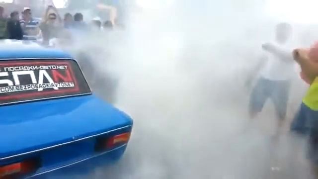 ваз 2106 Дымит на сходке в Краснодаре 360 смотреть онлайн
