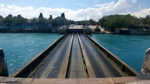 Corinth Canal Submersible Bridge смотреть онлайн
