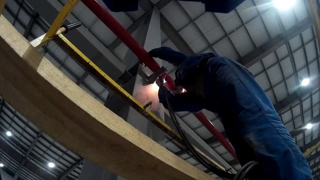 Как вырезать отверстие под врезку смотреть онлайн