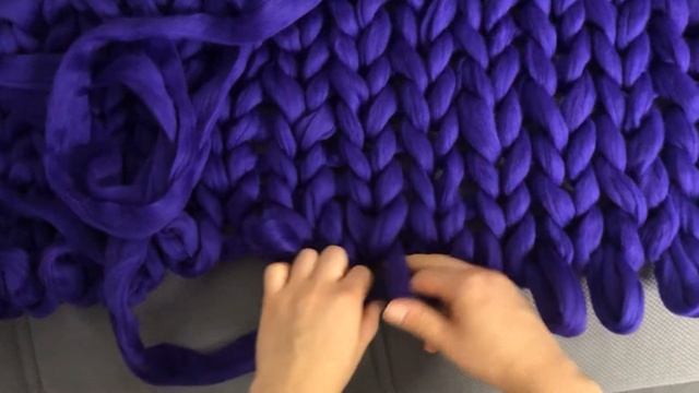 ПЛЕД, КОТОРЫЙ МОЖЕТ СВЯЗАТЬ КАЖДЫЙ. ОГРОМНЫЙ ПЛЕД КРУПНОЙ ВЯЗКИ 200*220 см. смотреть онлайн