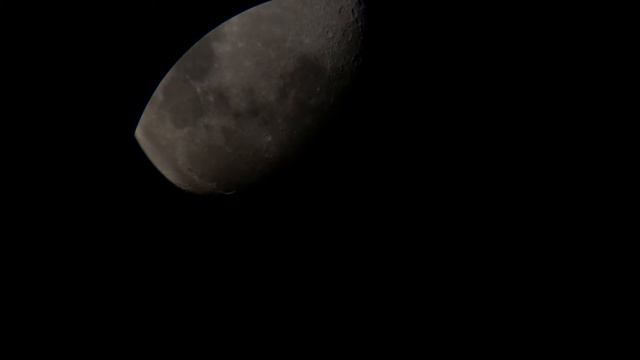 Moon Celestron Powerseeker 80 Eq + Canon 550D смотреть онлайн