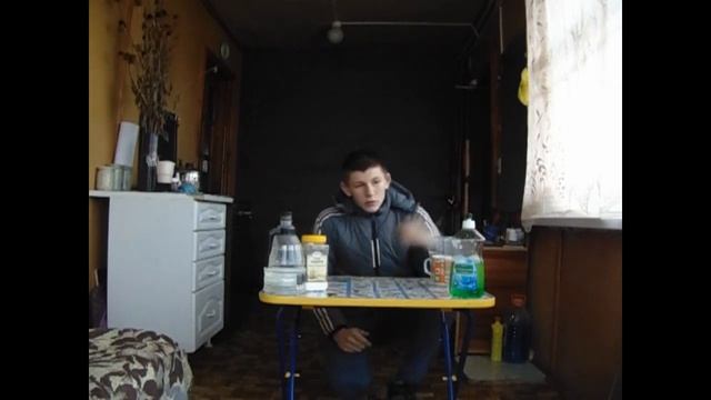 Сода+уксус+фери=весь пол в пене смотреть онлайн