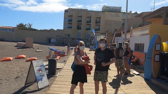 TENERIFE | El Médano Beach ? Windsurfing Day 2021 | Walking Tour [4K] смотреть онлайн