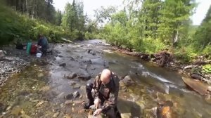 Речка в Тайге КИШИТ ХАРИУСОМ/ Рыбалка на Крупного Хариуса/ Ночёвка в ДИЧАЙШЕЙ ТАЙГЕ, таёжный БЫТ!!!