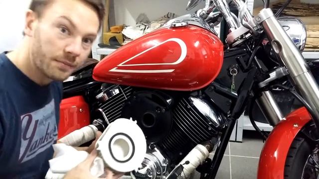 Air filter change - Yamaha XVS 1100 Drag Star Classic смотреть онлайн