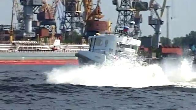 Патрульный катер смотреть онлайн