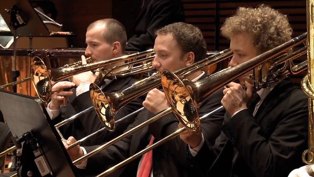Charles-Antoine Duflot performs Dvořáks Concerto for Violoncello and Orchestra No. 2 смотреть онлайн