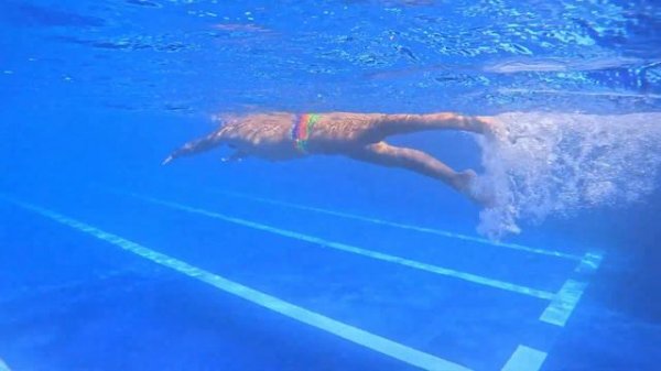 КАК НАУЧИТЬСЯ ПЛАВАТЬ? УРОК ПЛАВАНИЯ|КРОЛЬ С НУЛЯ