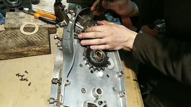 Собрал двигатель Иж 56. Моменты сборки. АХТУНГ! Видео длинное смотреть онлайн