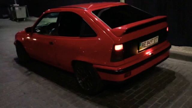 OPEL KADETT GSI 2.0 16V смотреть онлайн