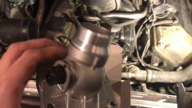 Замена термостата BMW X5 E53 M62B44