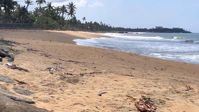 Мой первый день на океане в районе Boossa Sri-Lanka март 2023 года… смотреть онлайн