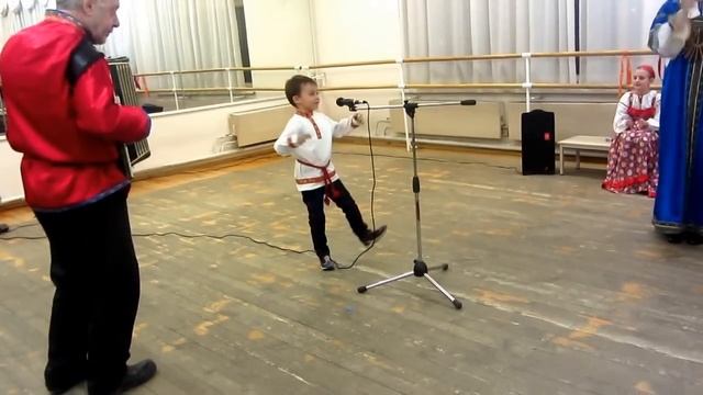 "Во кузнице" русская народная песня смотреть онлайн
