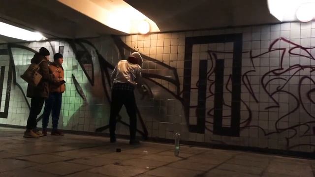 Граффити в Екатеринбурге от Dem51 смотреть онлайн