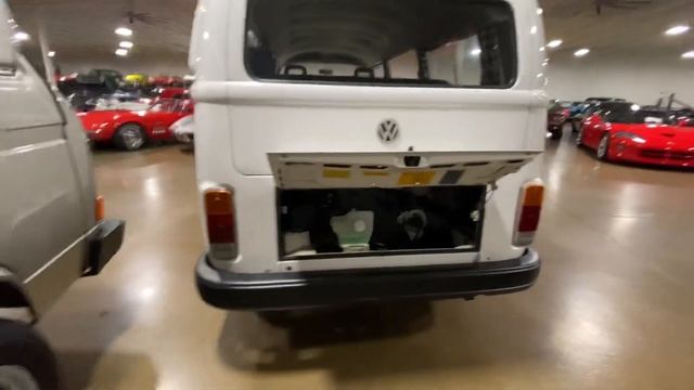 1996 Volkswagen Type 2 Kombi смотреть онлайн