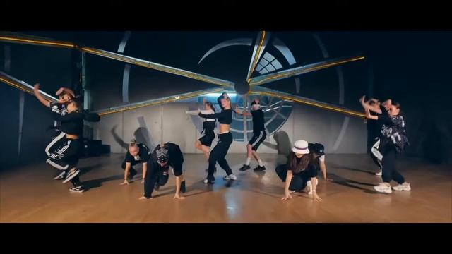 APES CREW // CIARA - SET смотреть онлайн