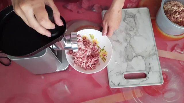 Заморозка мясных полуфабрикатов. Домашние котлеты и фрикадельки смотреть онлайн