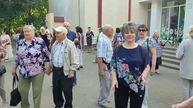 27.05.23г. "НАСТОЯЩАЯ ПОДРУГА"... звучит в Гомельском парке... смотреть онлайн