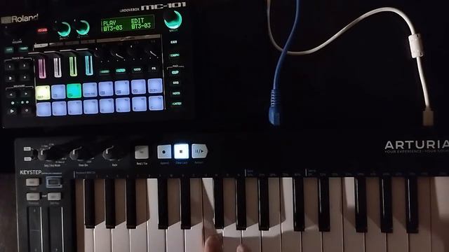 075 drums 80s. Roland MC-101 + Arturia Keystep. смотреть онлайн