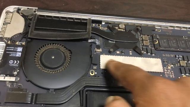 MacBook Pro Model A1502