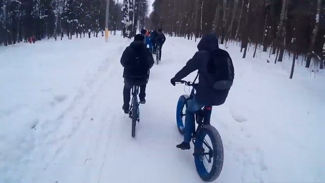 Второй зимний велопарад в Ижевске. смотреть онлайн