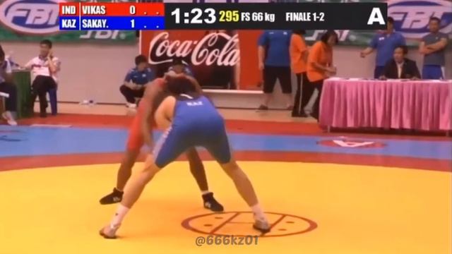 Болат Сакаев (KAZ) - Vikas (IND), 8-0, Чемпионат Азии 2013 по вольной борьбе среди молодёжи, финал смотреть онлайн
