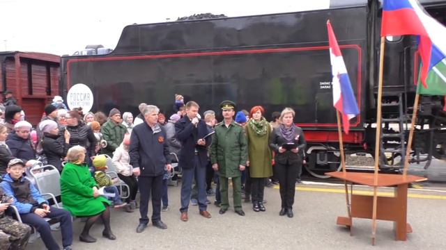 Паровоз Победы на станции Верещагино смотреть онлайн