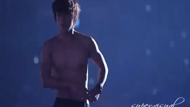 [FANCAM] 120204 DONGWOON STRIPPING - VIU @ BS #4