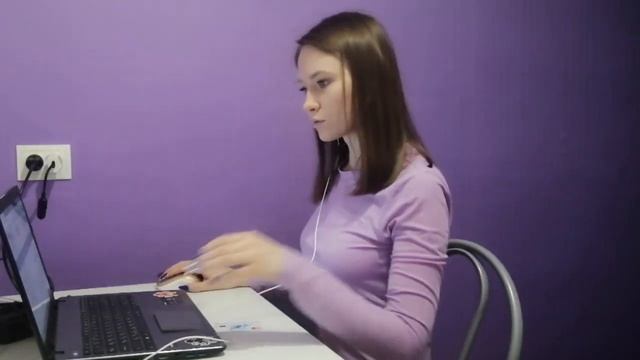 Как оплатить коммунальный услуги, не выходя из дома? смотреть онлайн